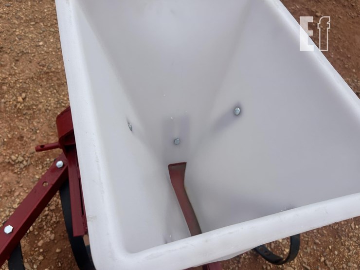 covington-single-row-planter-5744-image-6
