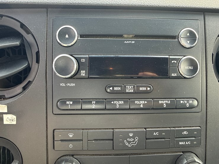 2015-ford-f550-image-38