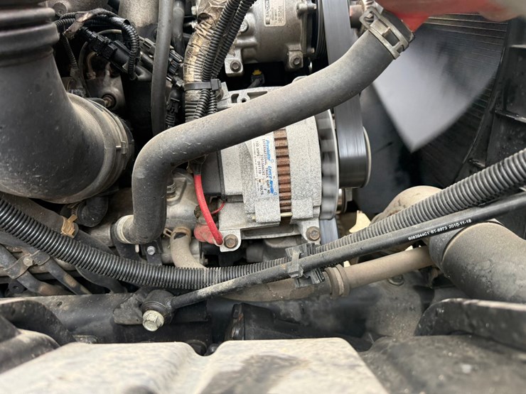 2012-international-7400-image-19