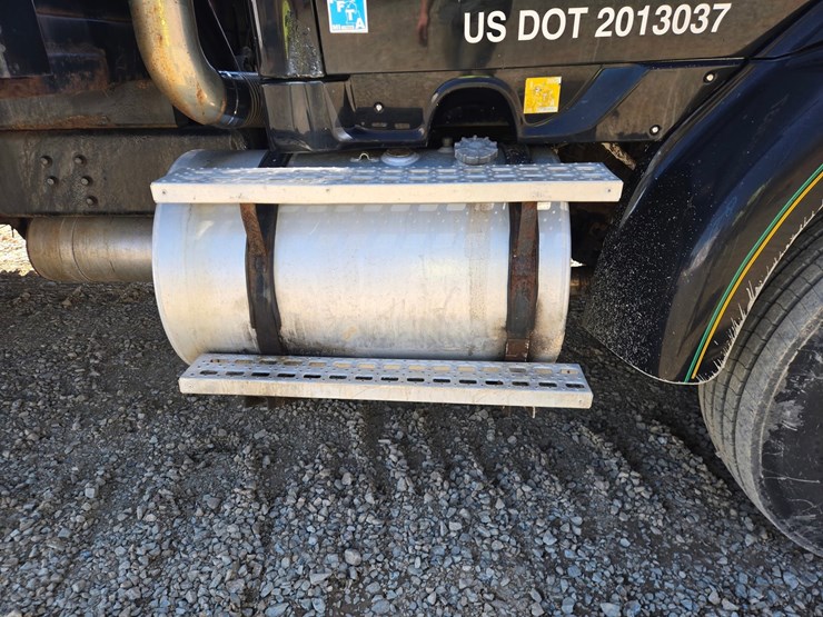 1999-caterpillar-c12-image-15