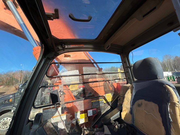 2021-hitachi-zx225-image-71