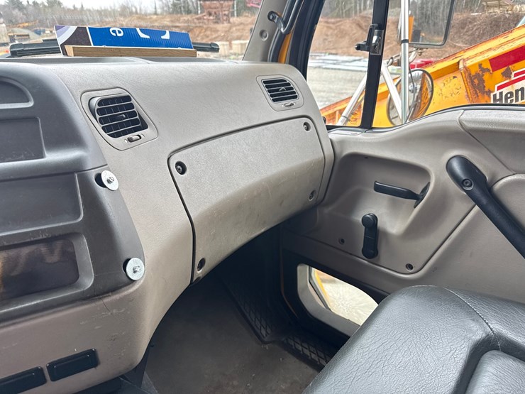 2007-sterling-acterra-image-34