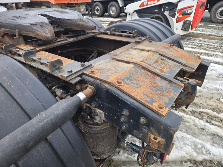 2006-caterpillar-c15-image-26