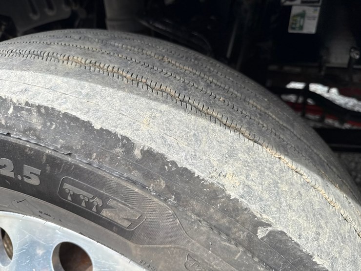 2019-kenworth-t680-image-76