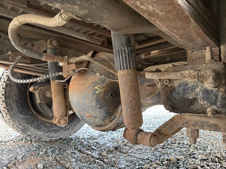 1993-ford-f700-image-36