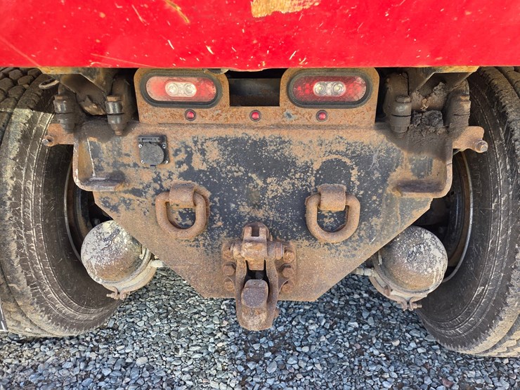 2019-international-hv613-image-45