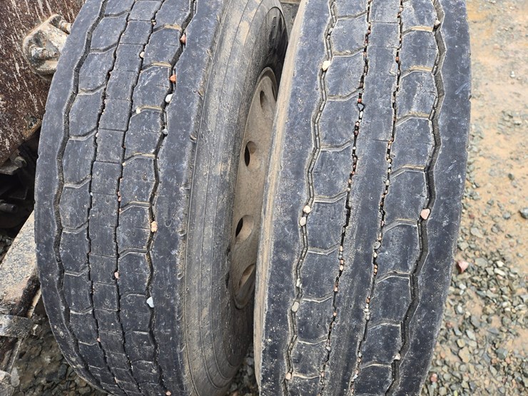 2007-peterbilt-387-image-110