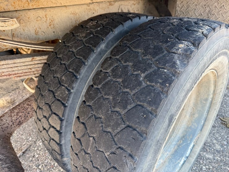 #2047-•-2012-ram-5500-heavy-duty-4x4-service-truck-image-57