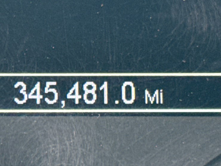 2016-massey-ferguson-8-image-79