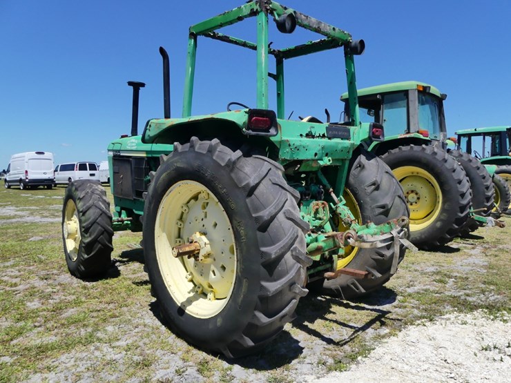 john-deere-3155-image-4