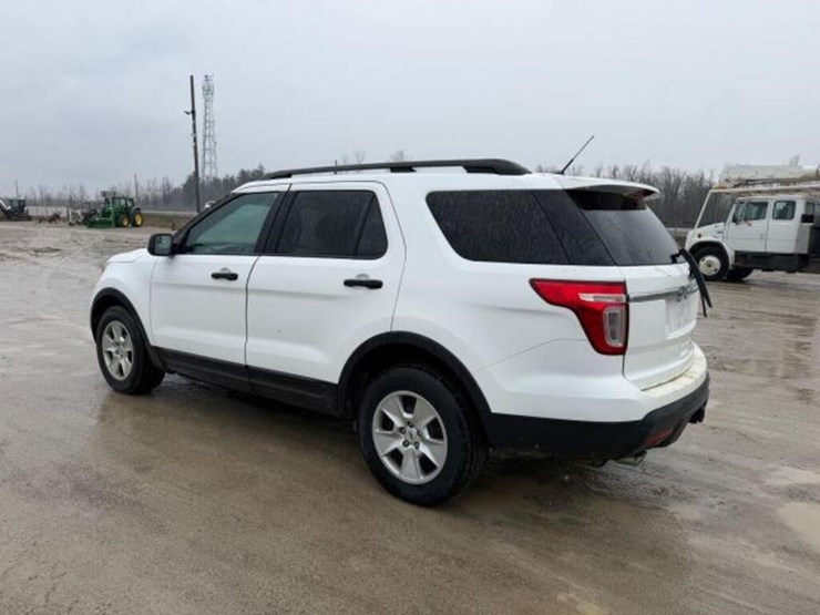 2013-ford-explorer-image-5