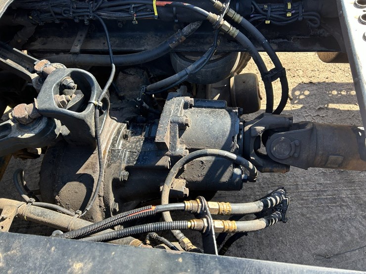 2020-kenworth-t880-image-32