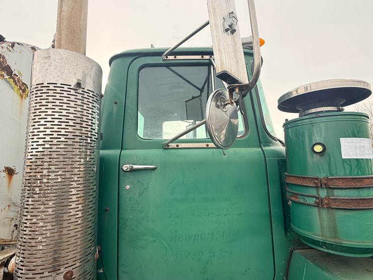 1999-mack-dm690-image-17