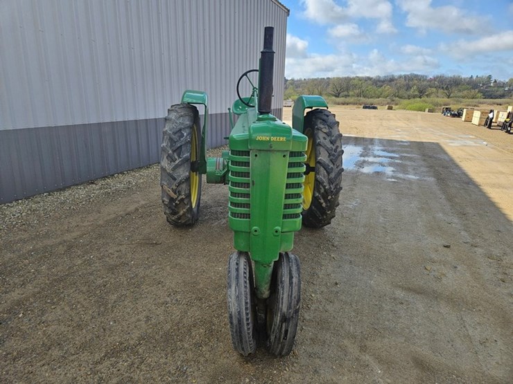 john-deere-model-b-image-8