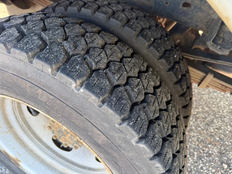 #1062-•-2015-ram-5500-heavy-duty-service-truck-image-41