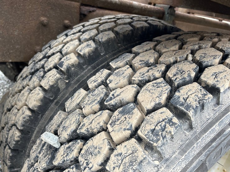 1999-mack-dm688s-image-94