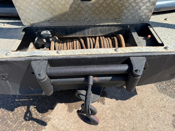 #1061-•-2016-ram-5500-heavy-duty-service-truck-image-6