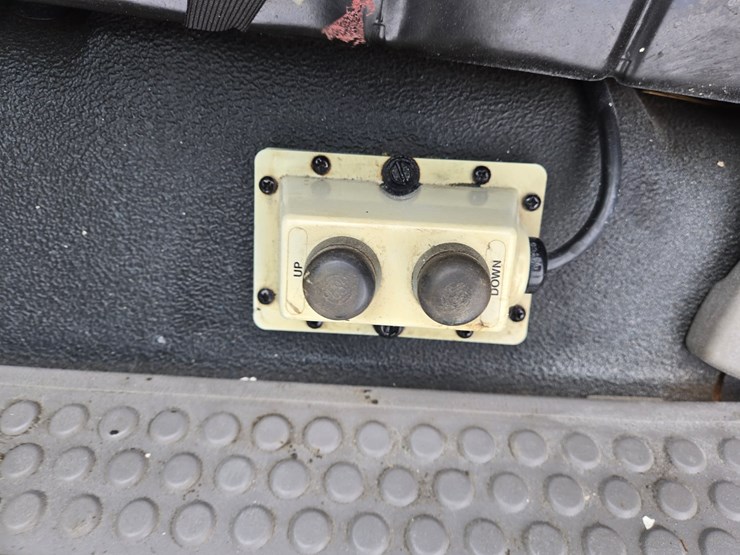 2001-ford-f350-image-37