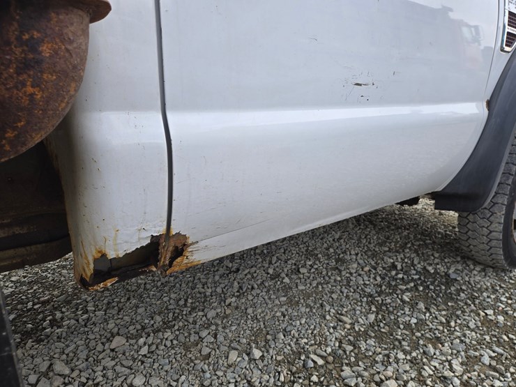 2008-ford-f550-image-17