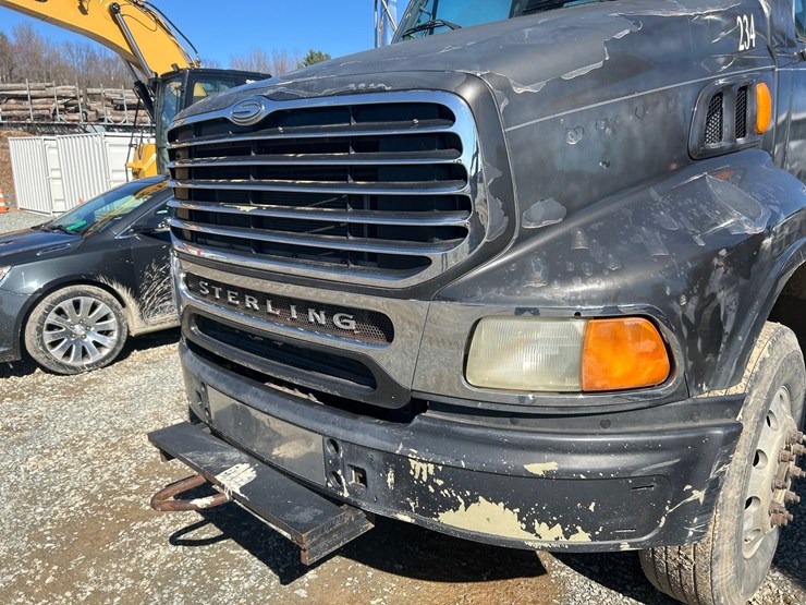 2005-massey-ferguson-8-image-9