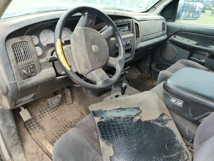 2005-dodge-ram-2500-image-11