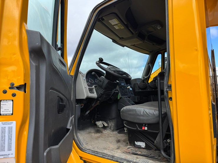 2009-international-workstar-7500-image-70