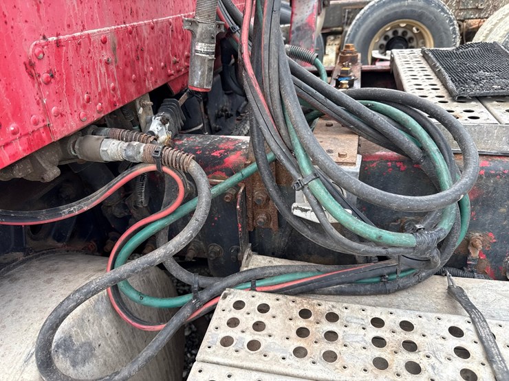 1998-massey-ferguson-8-image-30