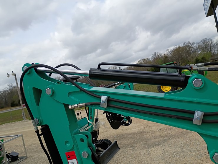 #24169-•-2025-agt-mh13rx-mini-excavator-image-28