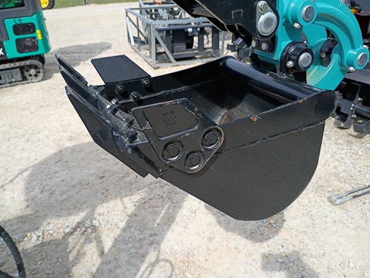 #24167-•-2025-diesel-digmaster-dm200-mini-excavator-image-21