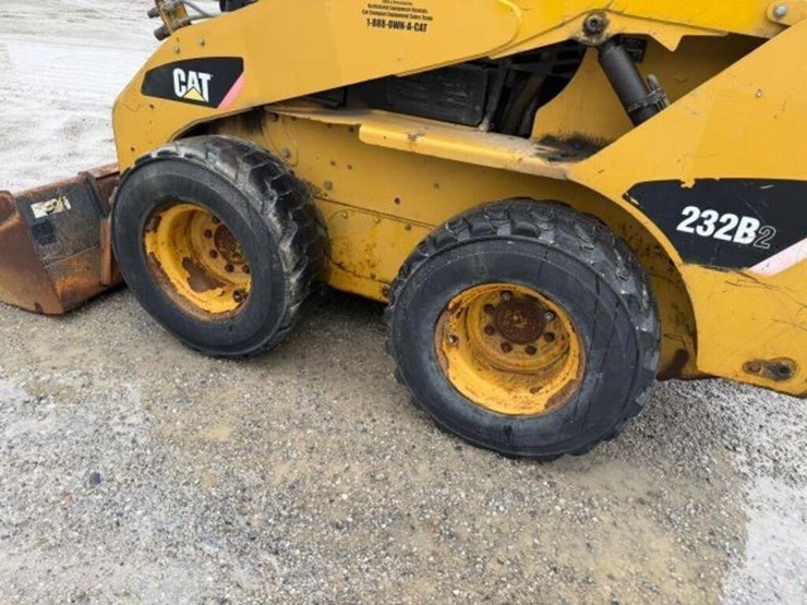 2009-caterpillar-232b2-image-27