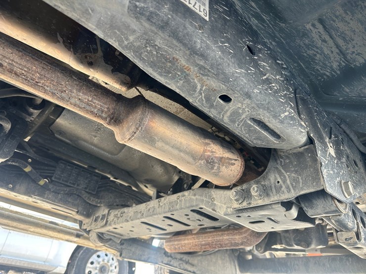 2020-dodge-3500-image-60