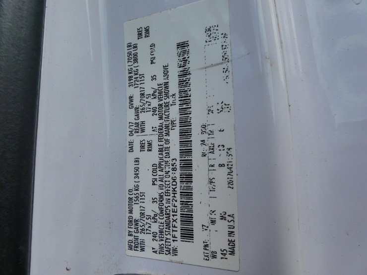 2017-ford-f150-xlt-image-13