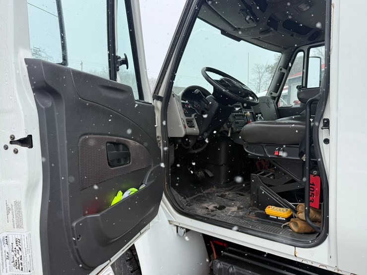 2013-international-4400-sba-image-33