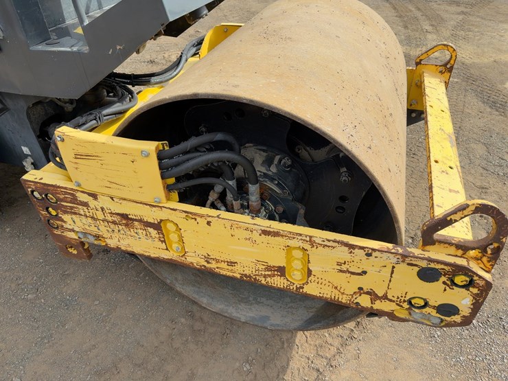 2016-bomag-bw124dh-40-image-8