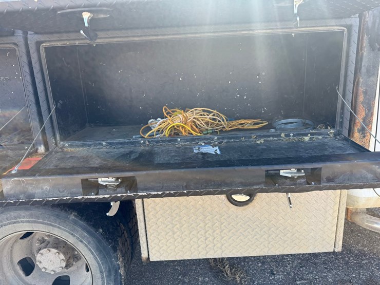 #2047-•-2012-ram-5500-heavy-duty-4x4-service-truck-image-25