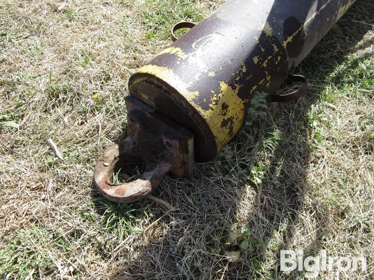 caterpillar-10-image-14