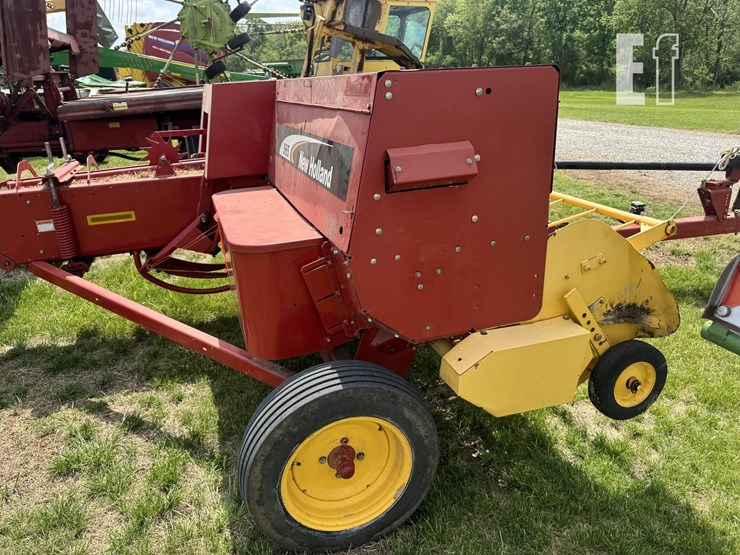 new-holland-565-image-4