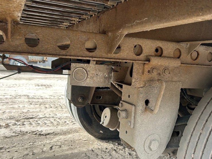 2000-wilkens-walking-floor-image-25