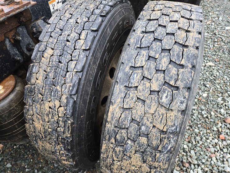 2017-kenworth-t680-image-94