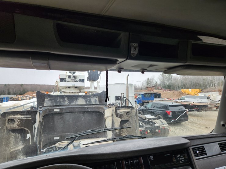 2014-kenworth-t800-image-25