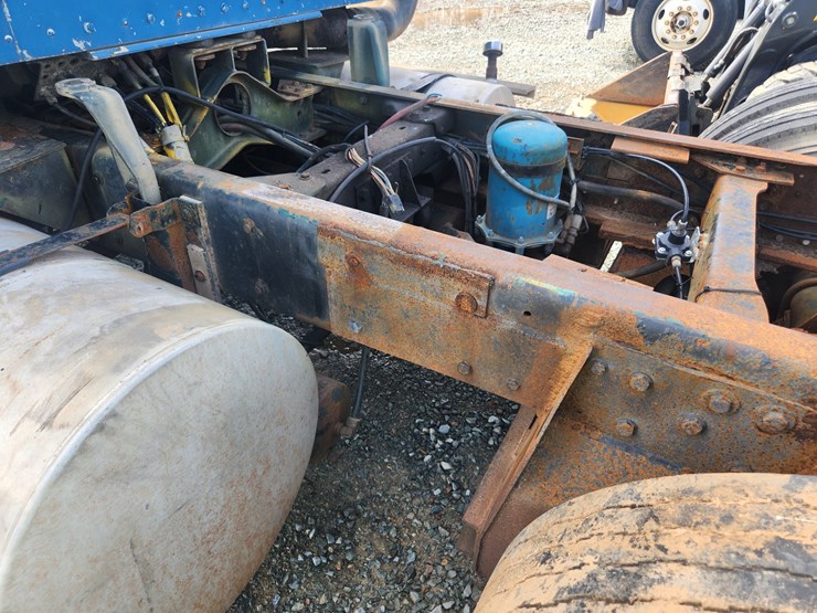 1985-kenworth-w900-image-21