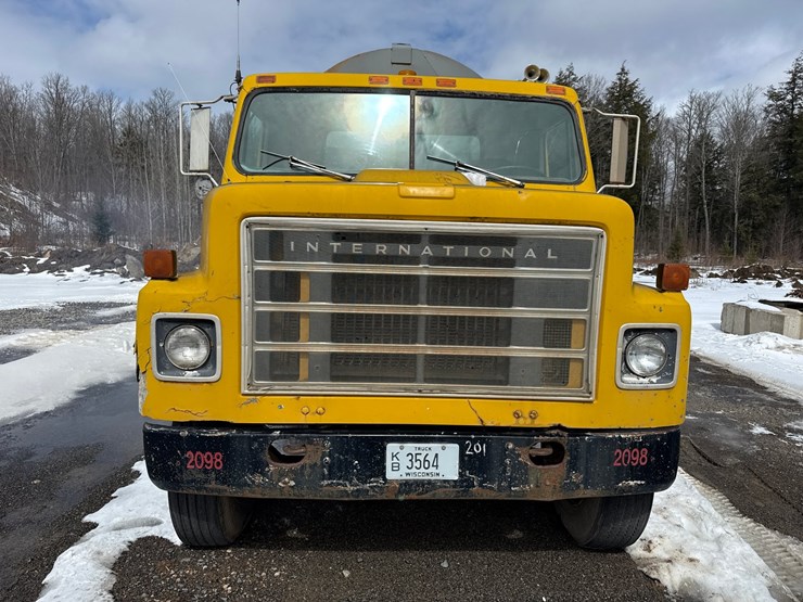 #2018-•-1978-international-f-2275-tandem-axle-water-truck-image-8