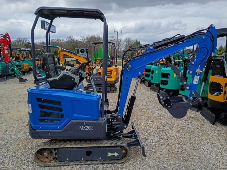 #24176-•-2025-agt-mx20r-mini-excavator-image-5
