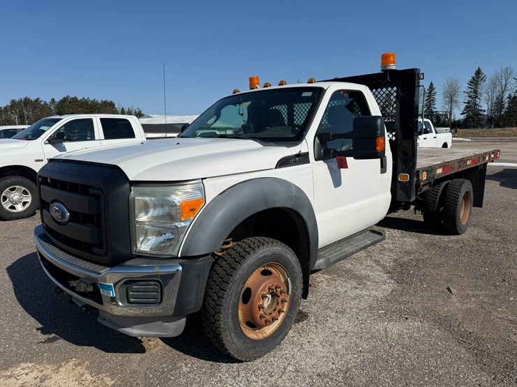 2011-ford-f550-xl-image-1