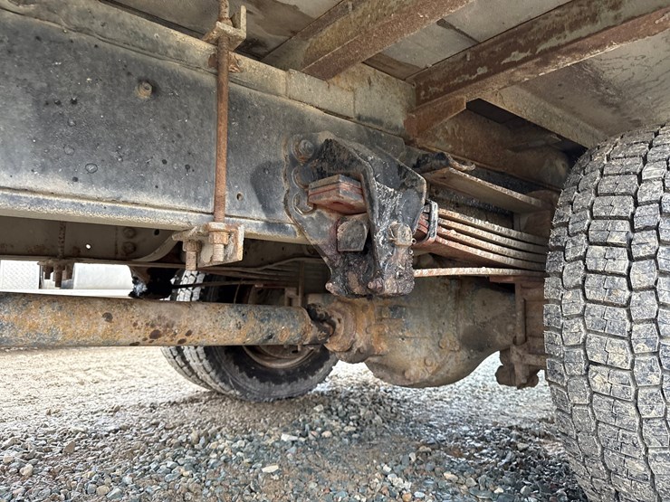 1993-ford-f700-image-26