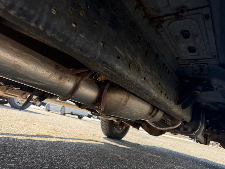 #1060-•-2015-ram-5500-heavy-duty-service-truck-image-46