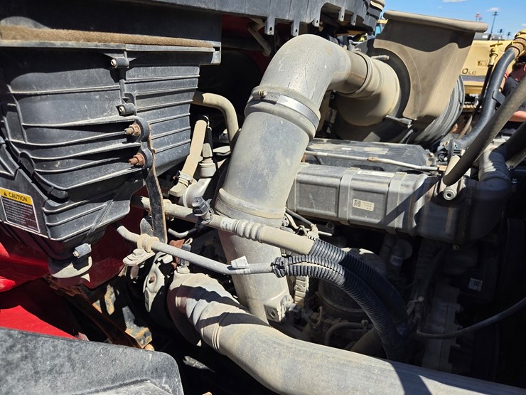 2019-international-hv613-image-69