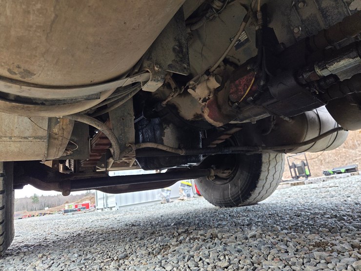 2006-massey-ferguson-8-image-42