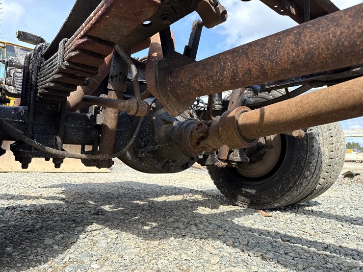 2015-ford-f550-image-30