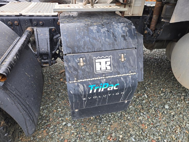 2017-kenworth-t680-image-22